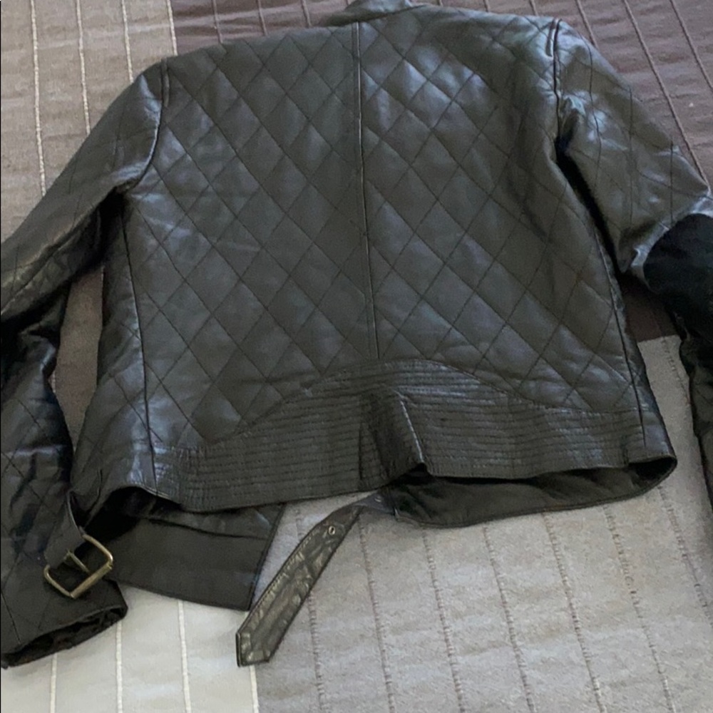 leather jacket - Picture 3 of 3